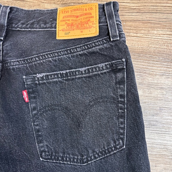 Levi 501 Studded Jeans - Picture 4 of 4